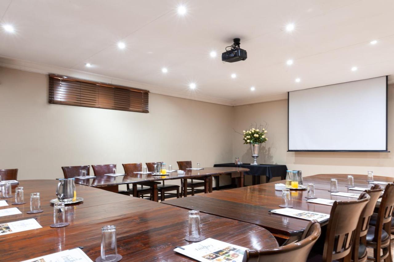 Innjoy Boutique Hotel Центурион Экстерьер фото